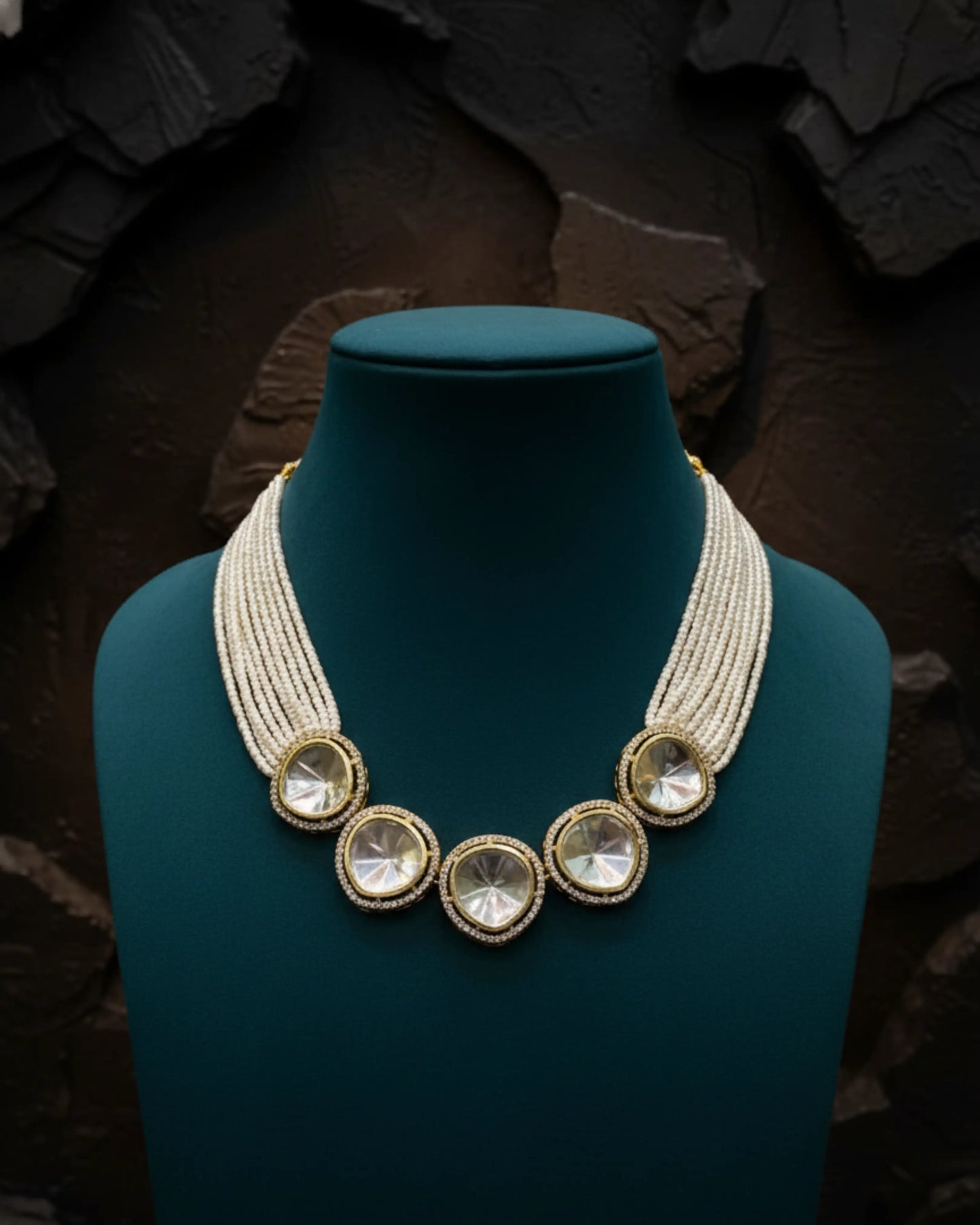 Zahra Uncut Kundan Choker Zestro