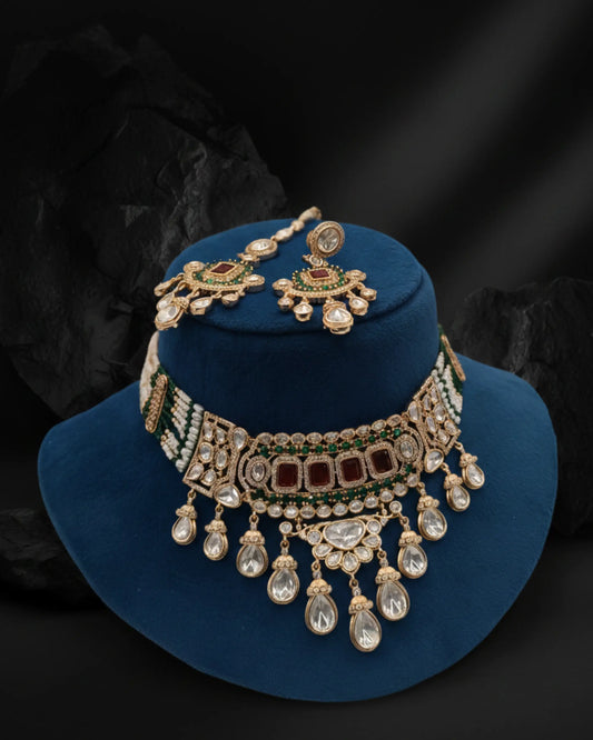 Arunika Heirloom Necklace Set Zestro