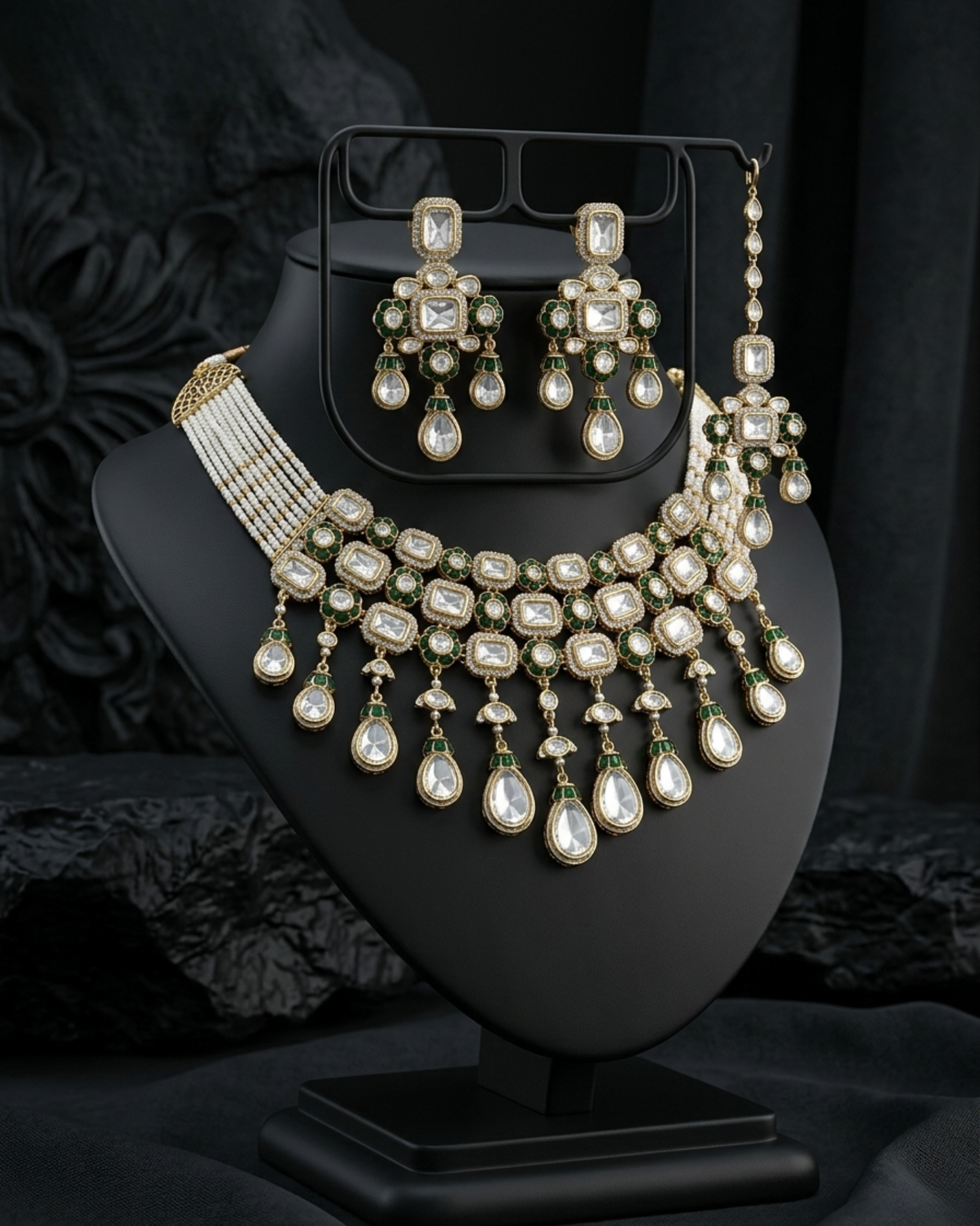 Royal Silhouette Mossinate Kundan Necklace Set