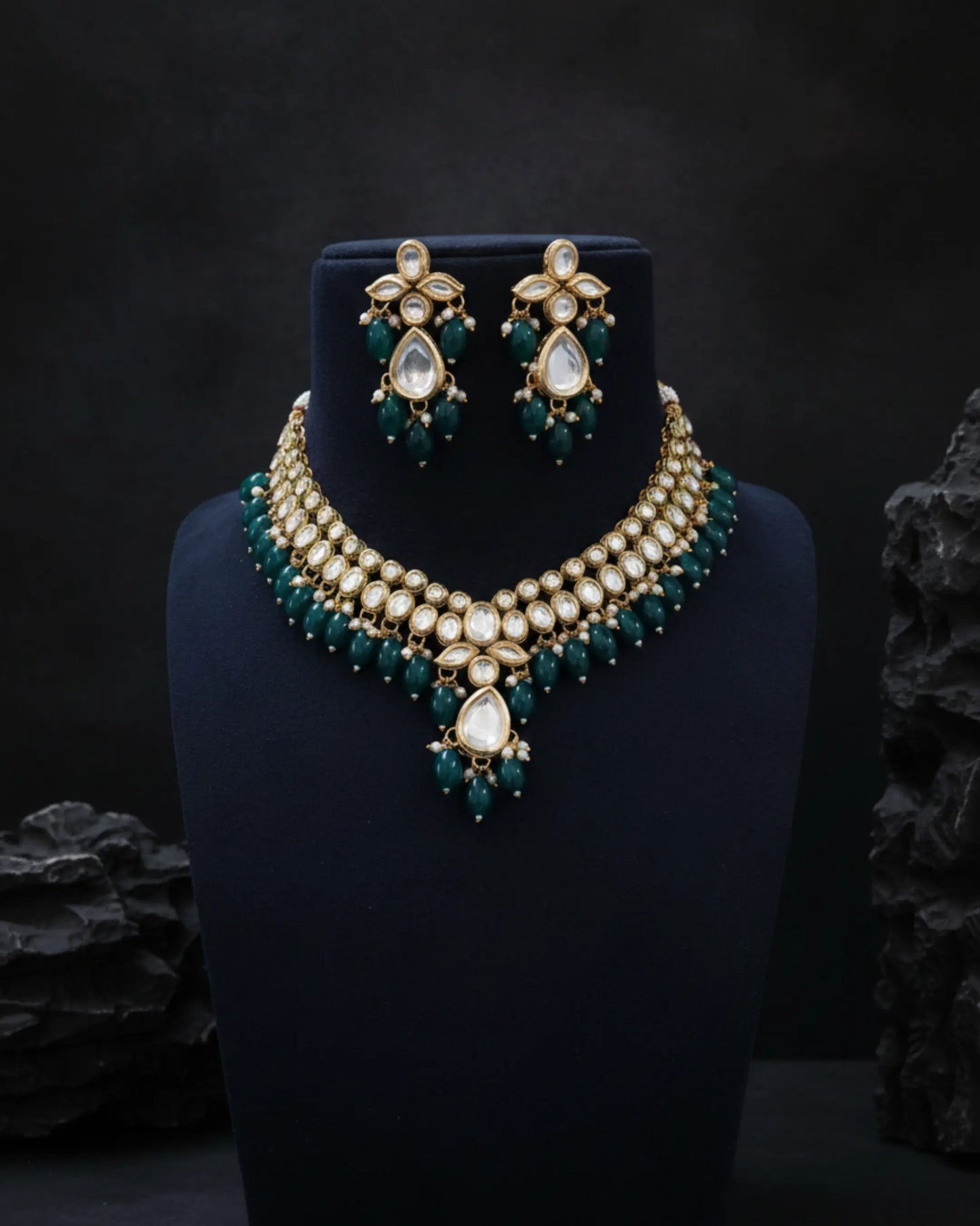 Timeless Pearl Choker Set Zestro