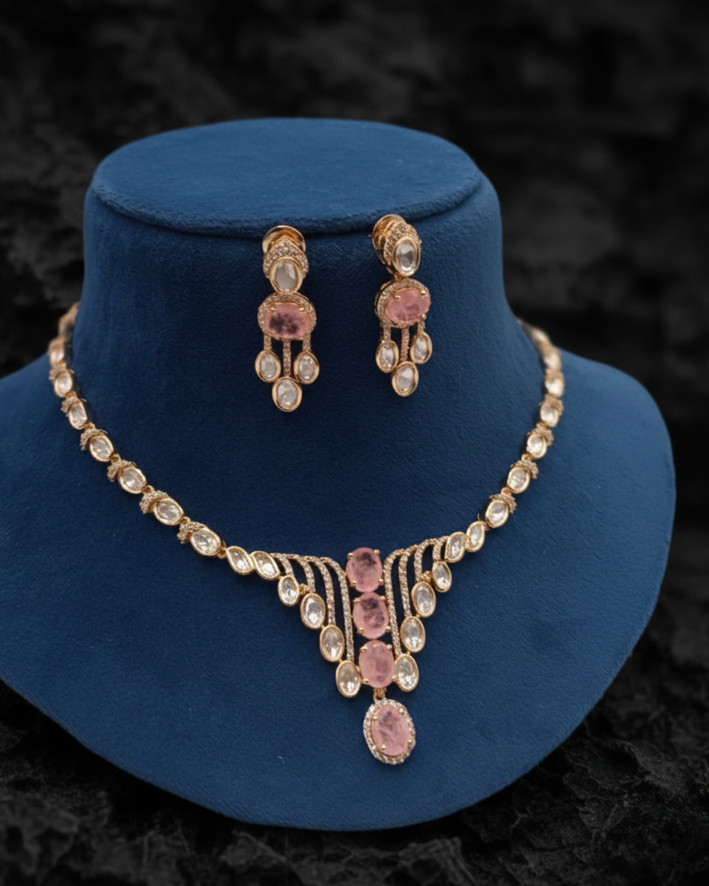 Navira Timeless Cascade Set