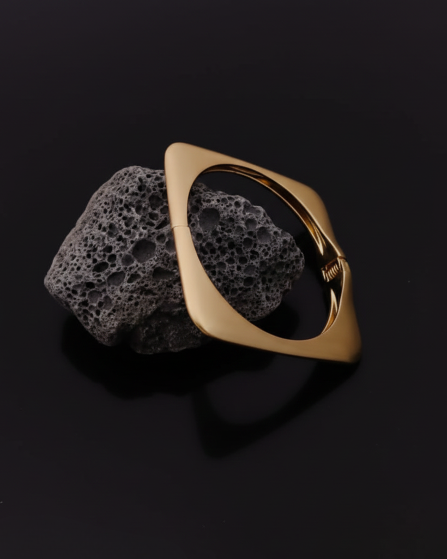 Matt Finish Openable Bracelet