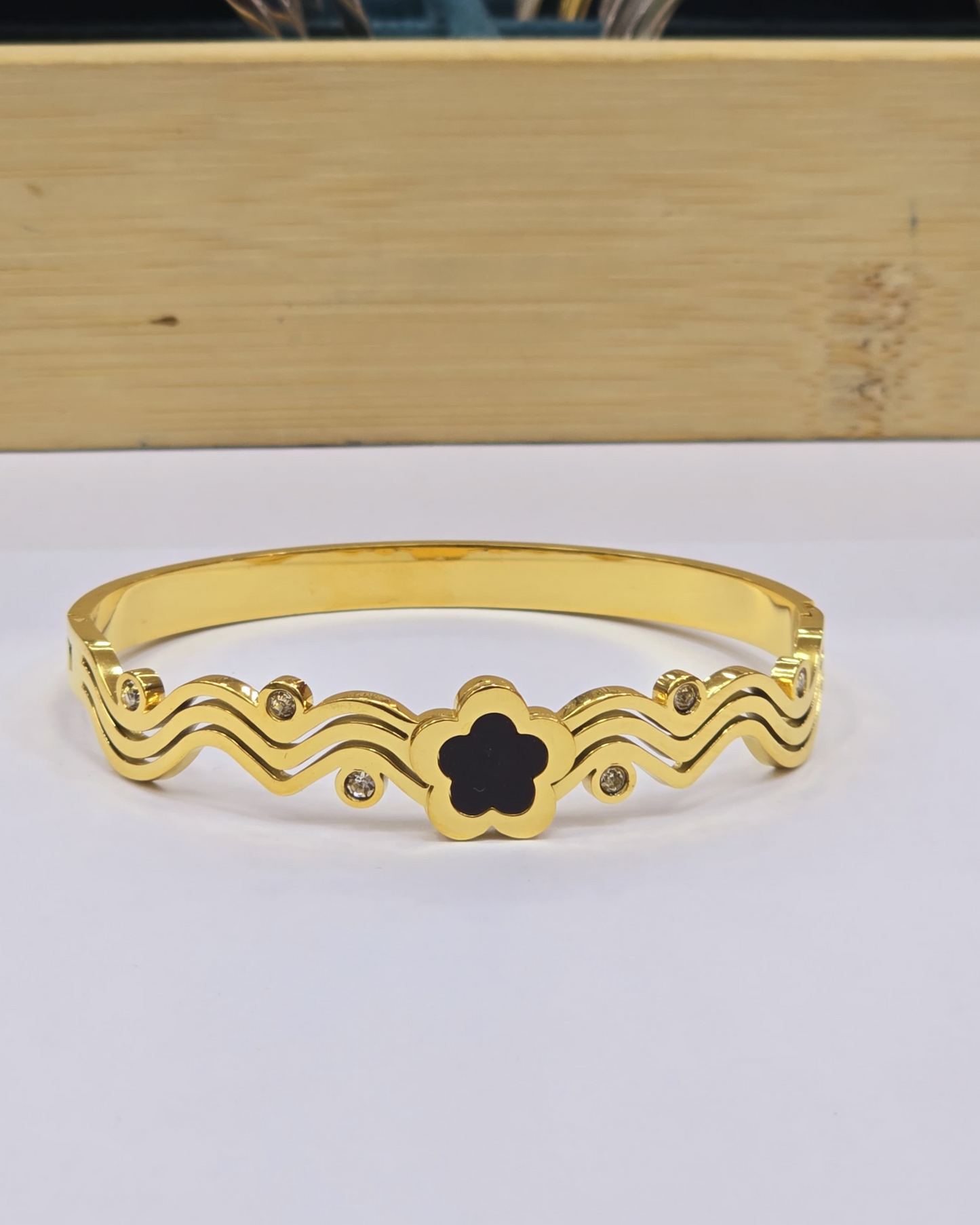 Black Bloom Bangle