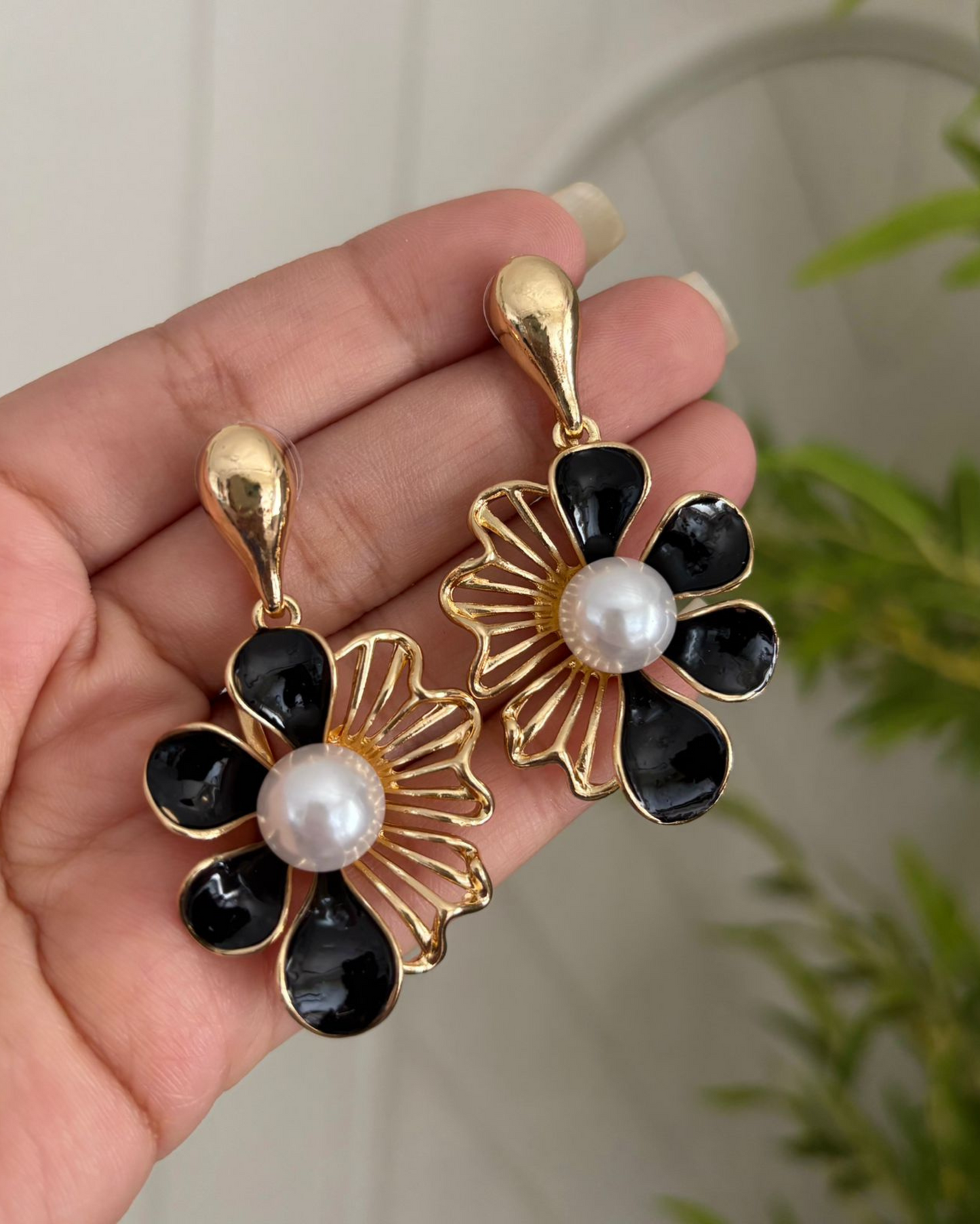 Daisy Bloom Earrings