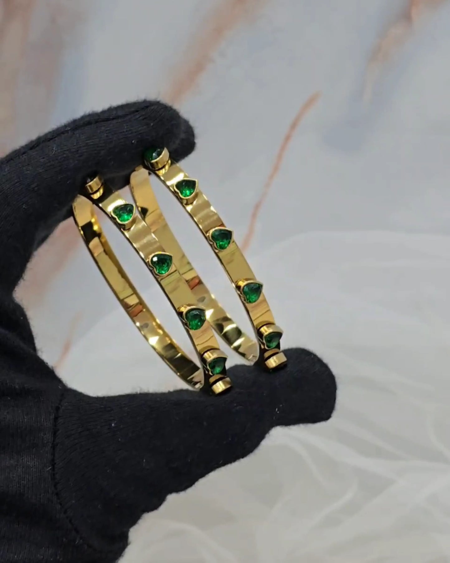 Emerald Heart Bracelet Zestro
