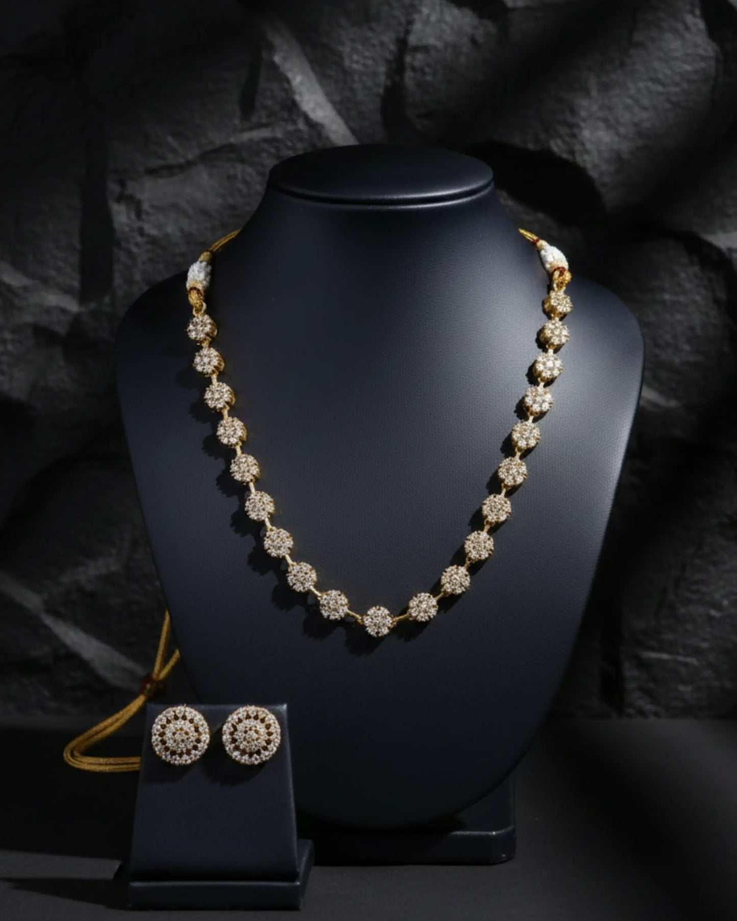 Floriana Sparkle Necklace Set Zestro