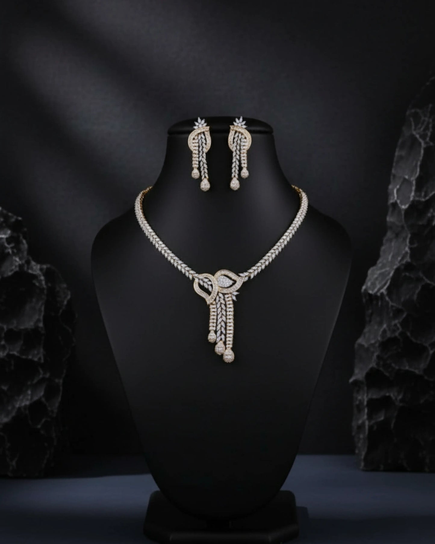 Golden Leaf AD Necklace Zestro