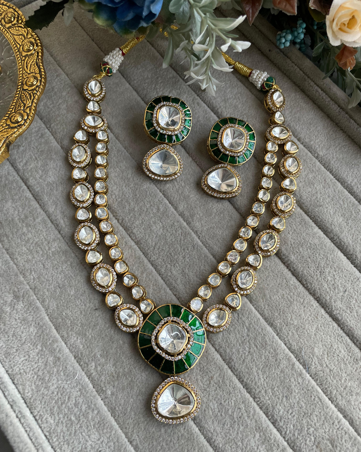Gulnaz Kundan Set