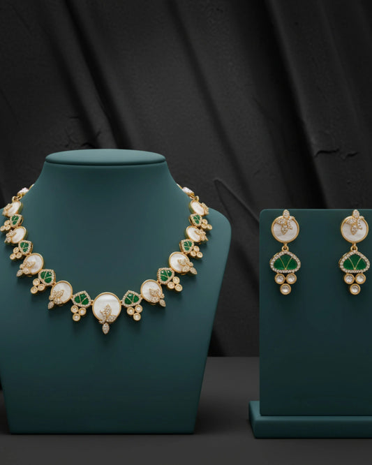 Luner Necklace Set Zestro