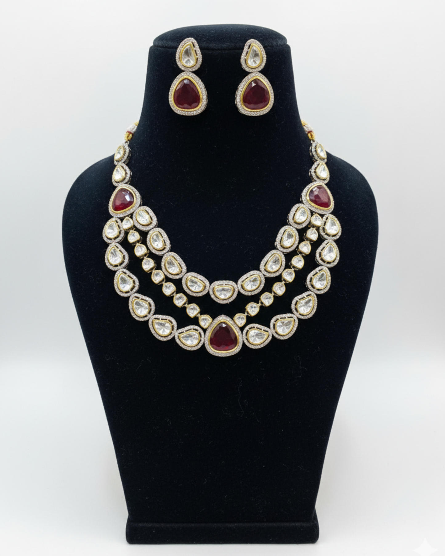 Nupur Kundan Set
