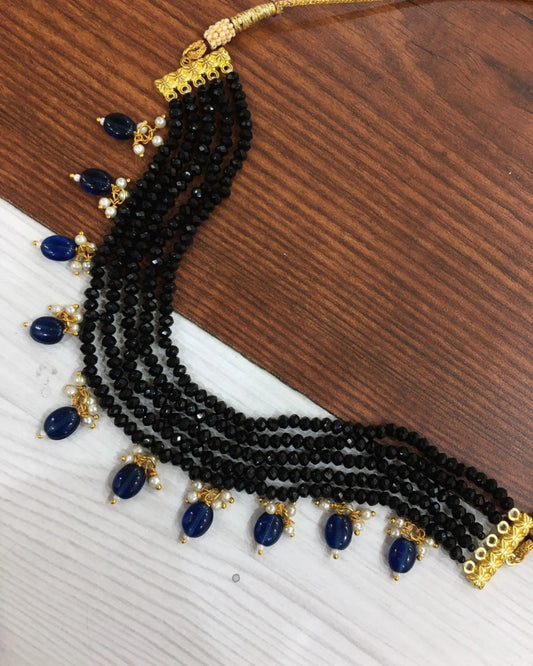 Onyx Elegance Choker Zestro