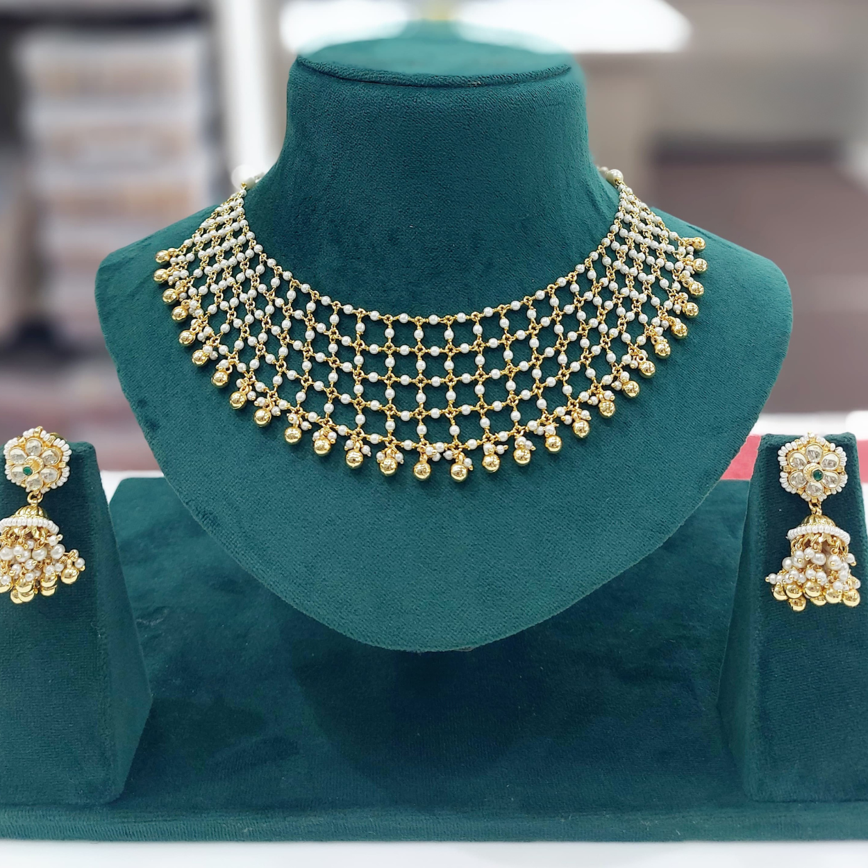 Pearl Jaal Set