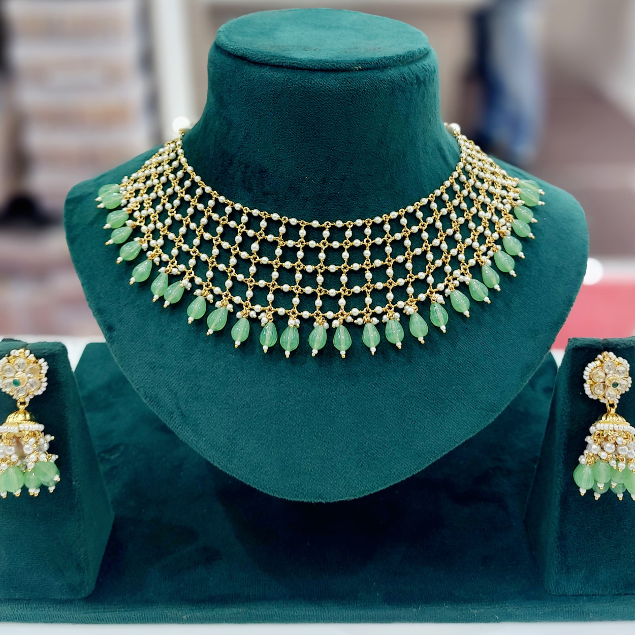 Pearl Jaal Set
