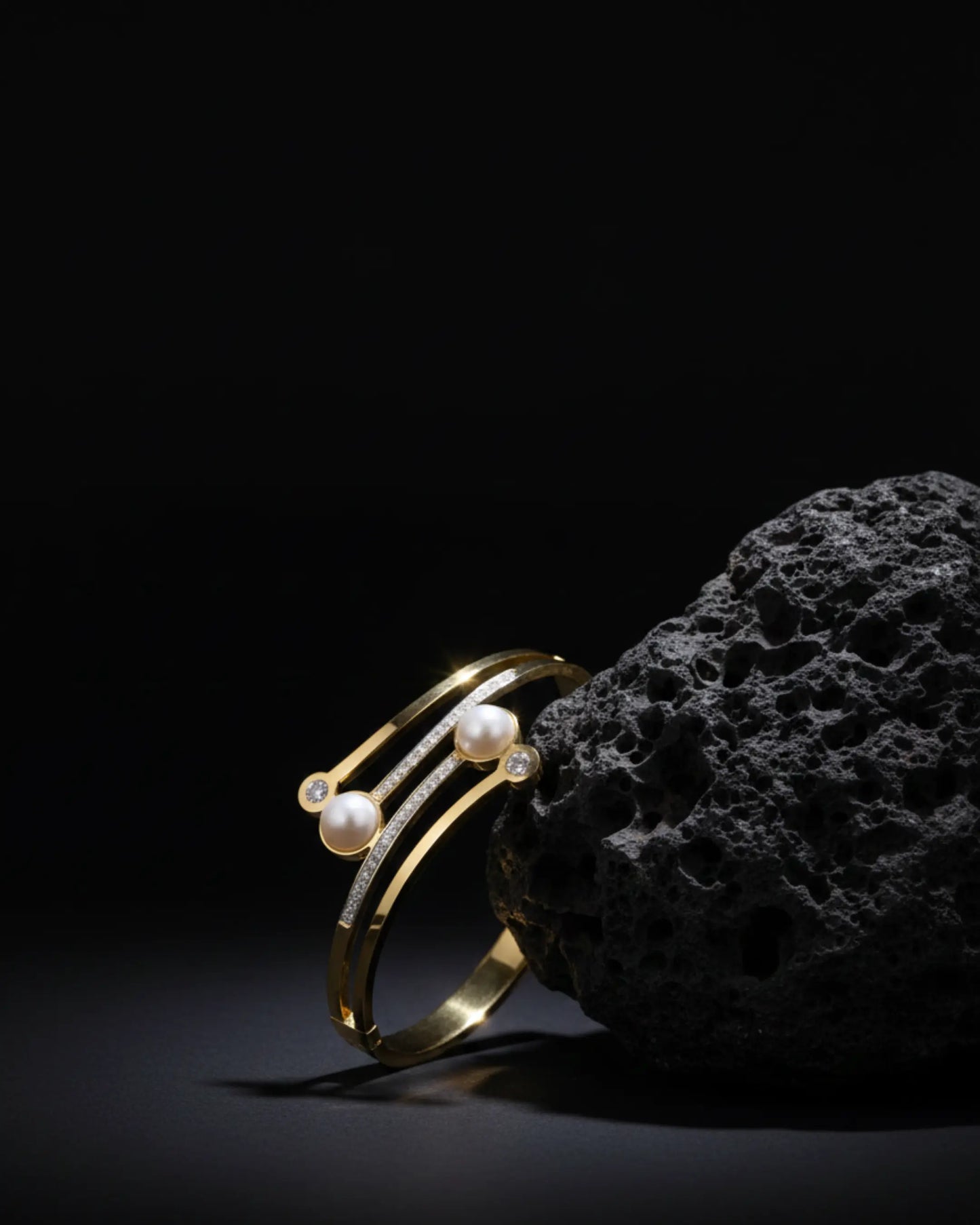Pearl Orbit Radiance Bracelet Zestro