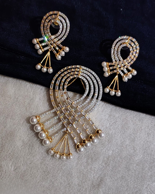 Rhythmic Grace Pendant Set