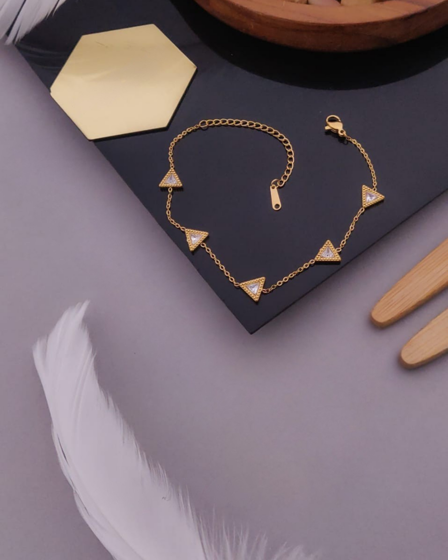 Single Colored Chain Bracelet
