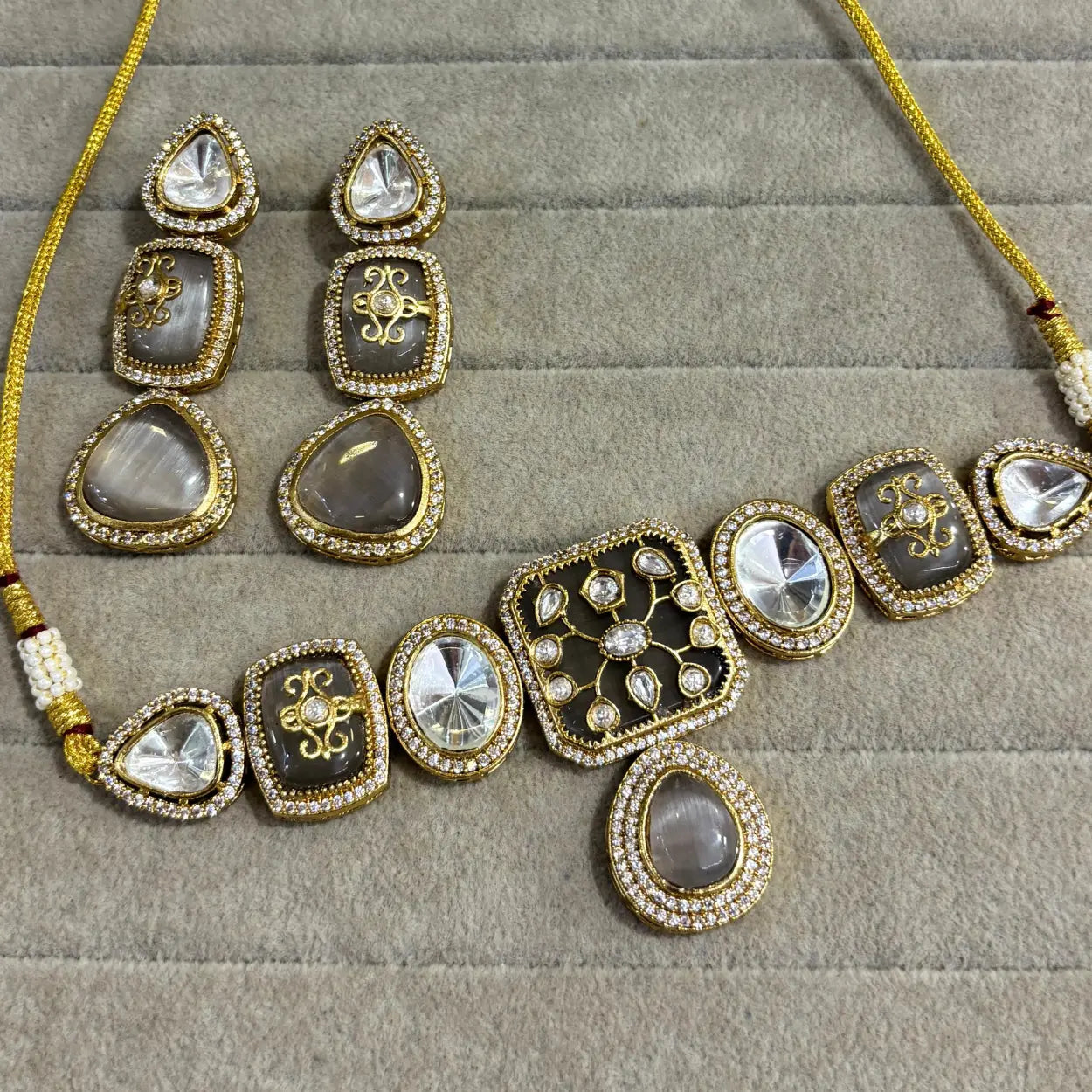 Sitara Regal Set Zestro