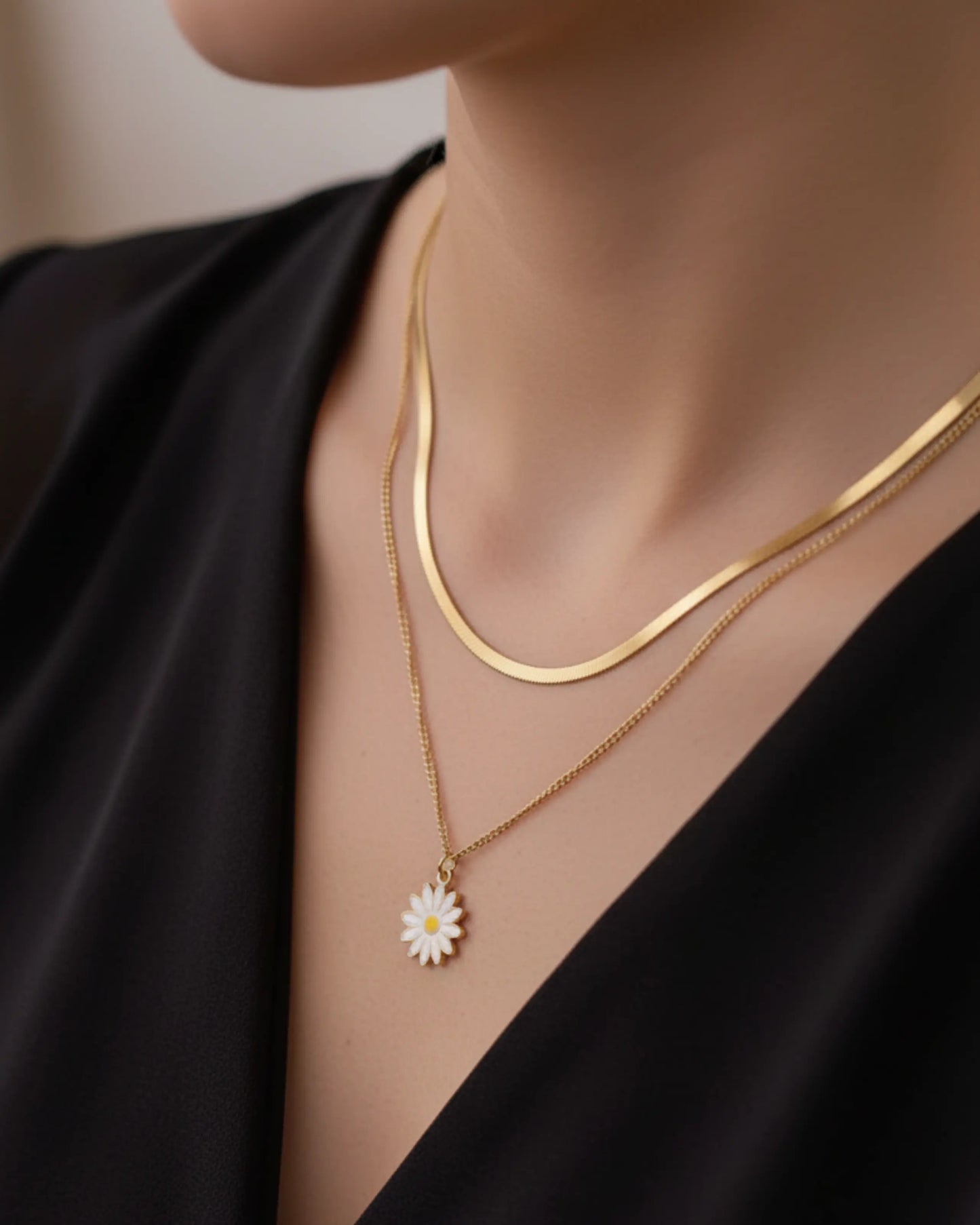The Daisy Layered Necklace Zestro
