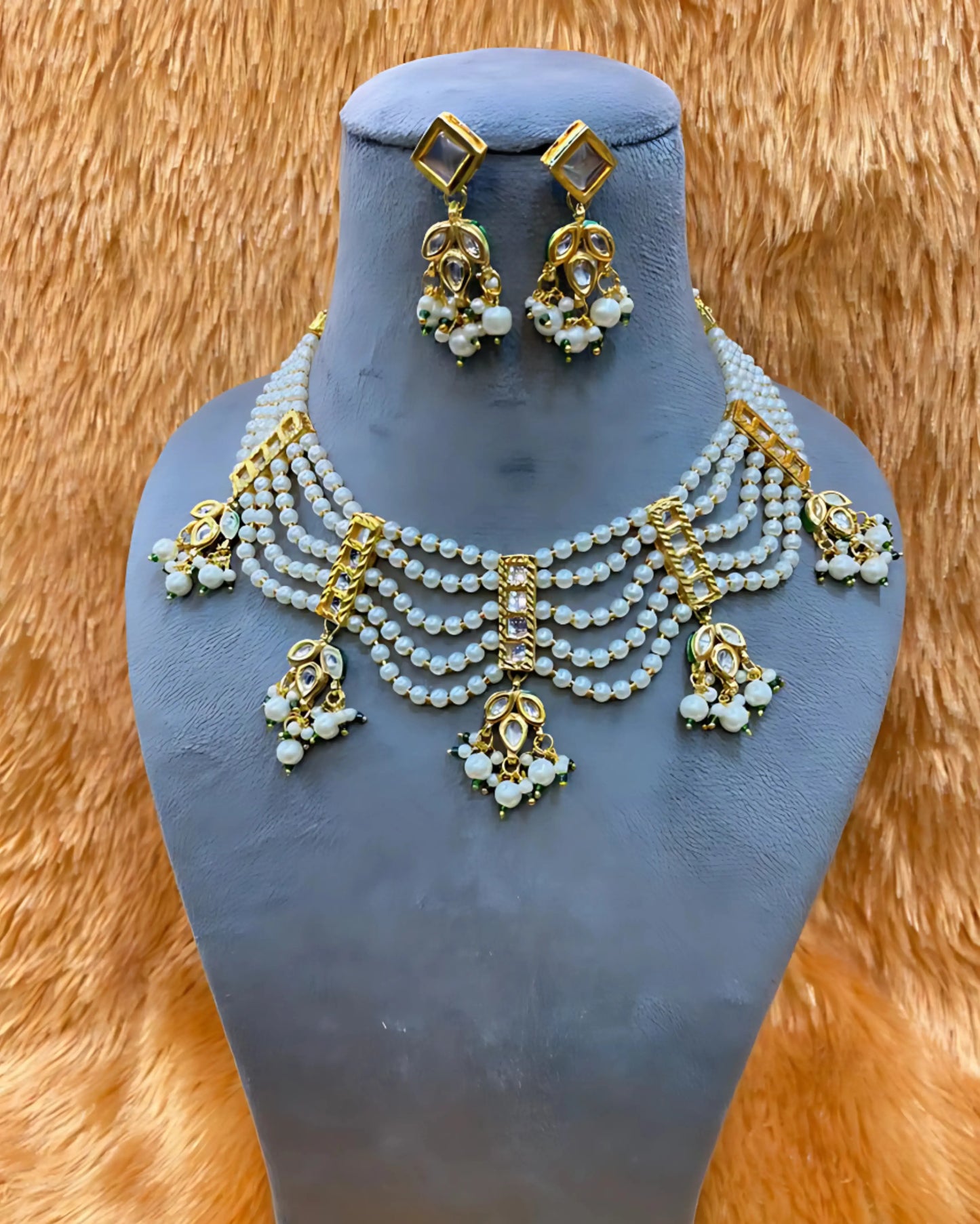 Aarohi Pearl Necklace Set Zestro