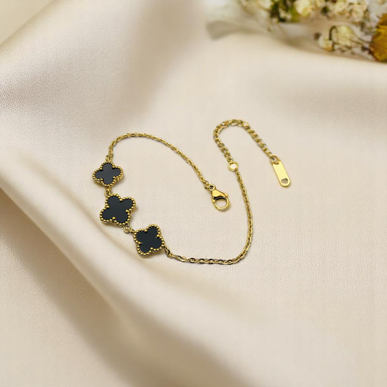 Midnight Clover Gold Bracelet