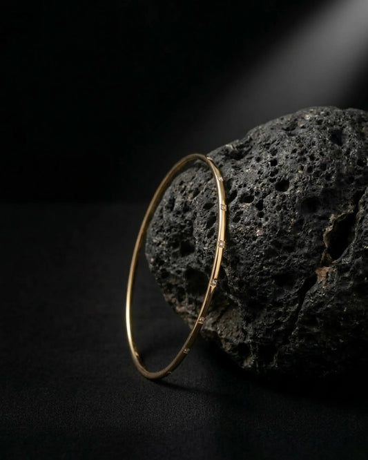 Classic Gold Sleek Bracelet Zestro