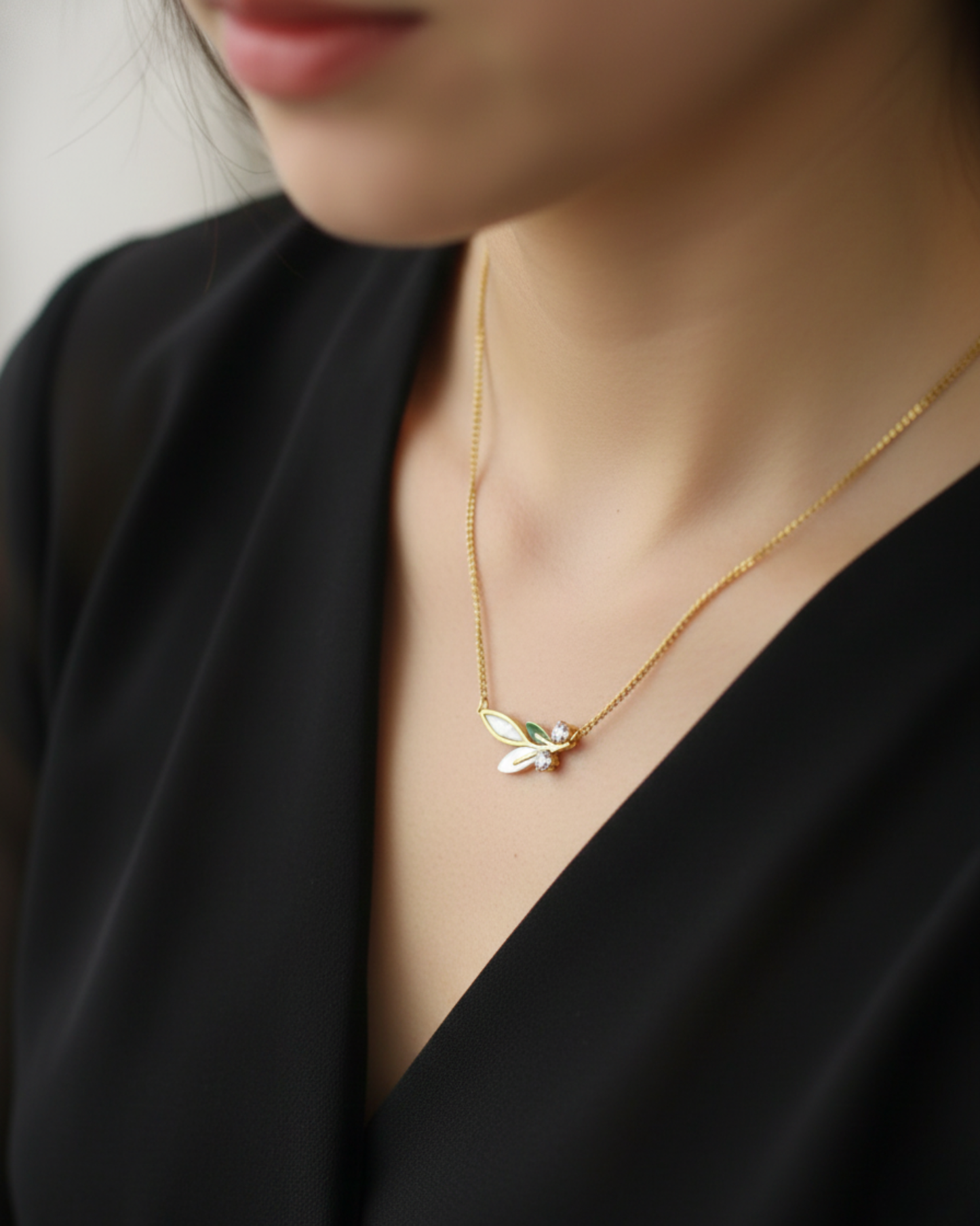 Elara Leaf Trio Necklace