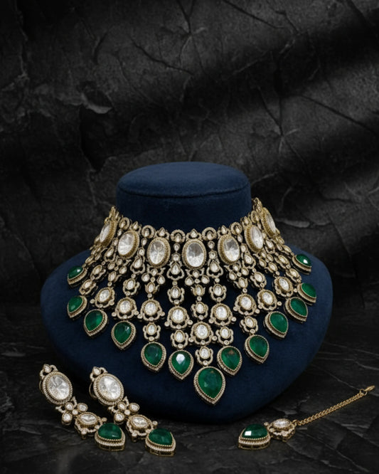 Mahira Emerald Royale Necklace Set Zestro