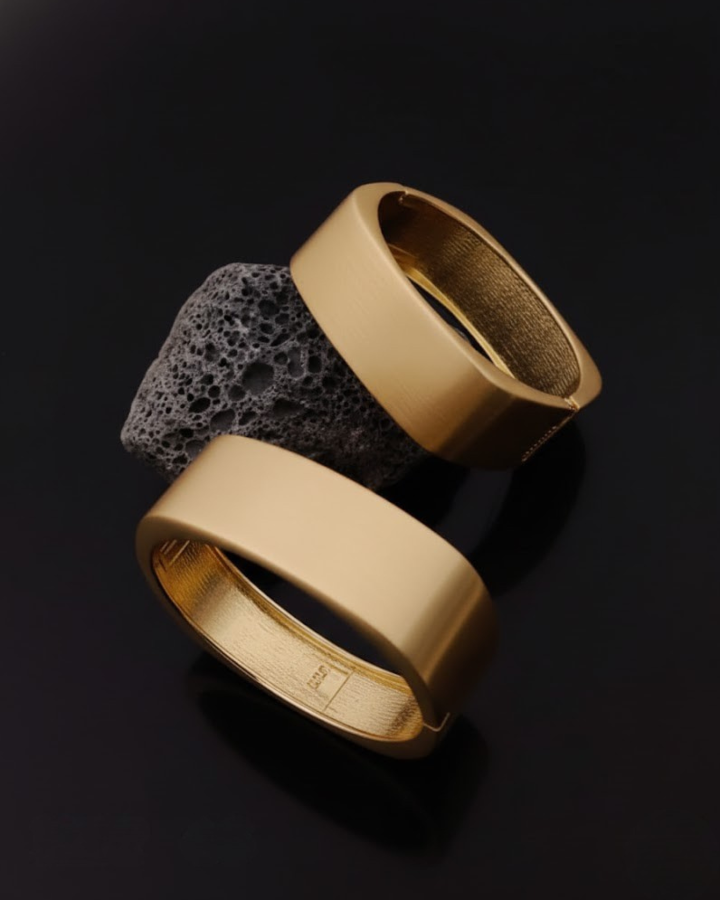 Matt Finish Openable Bracelet