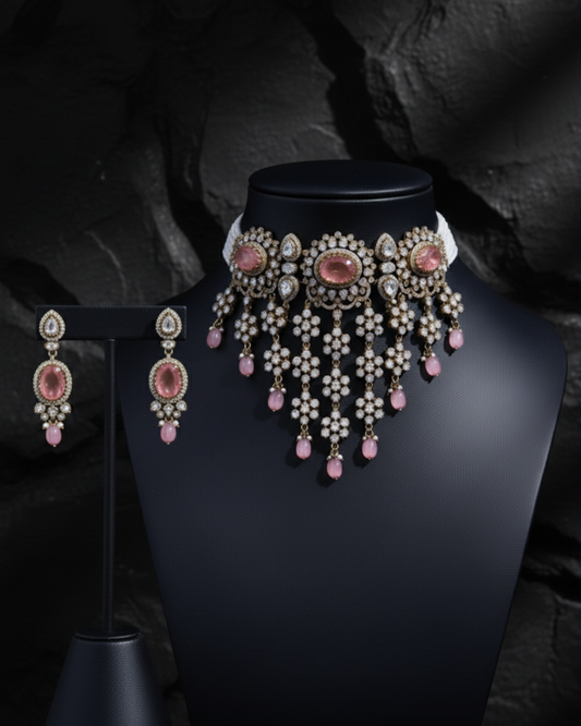 Mehreen Necklace Set