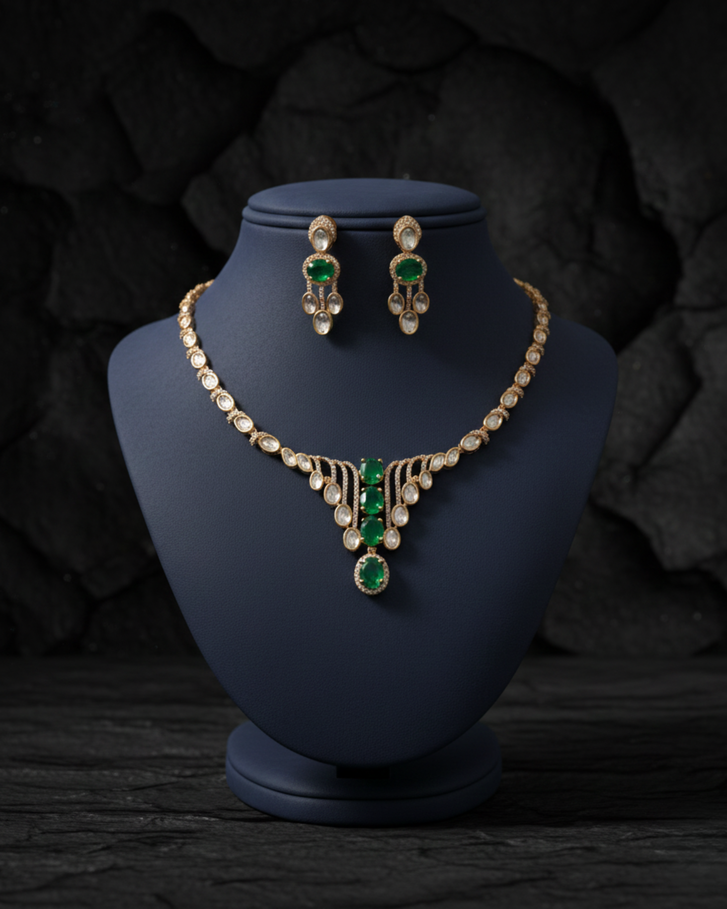 Navira Timeless Cascade Set