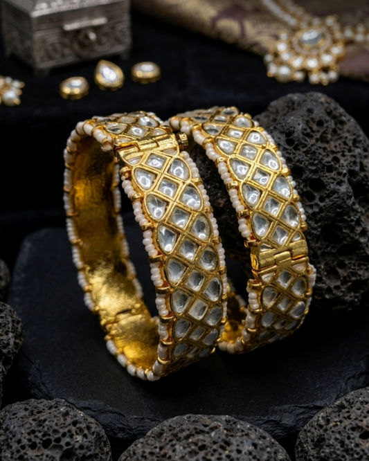 Noorjaal Pachi Kundan Bangles