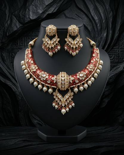 Heirloom Grace Necklace Set