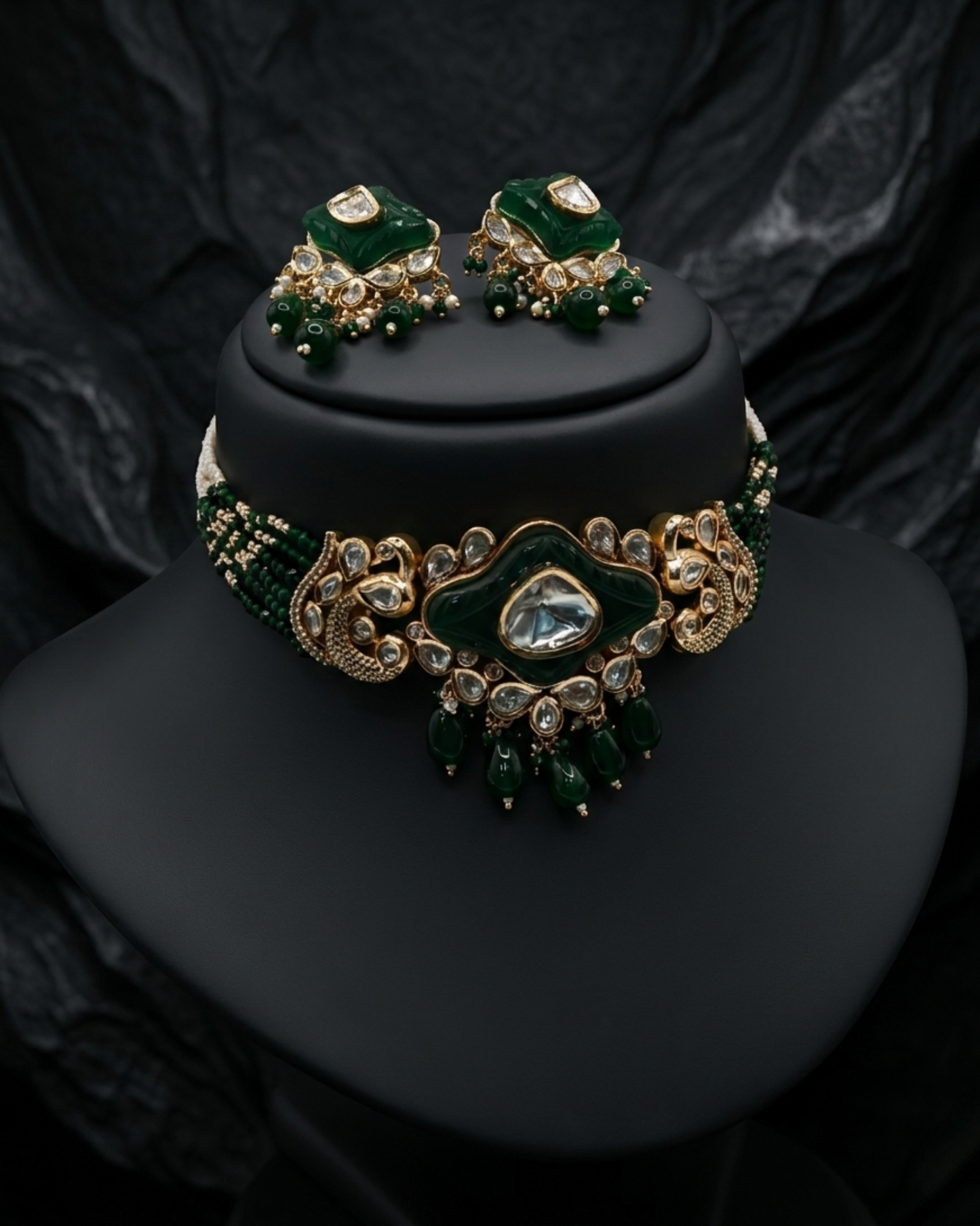 Noori Pearl Choker Set