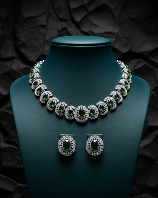 Royale Halo Necklace Set