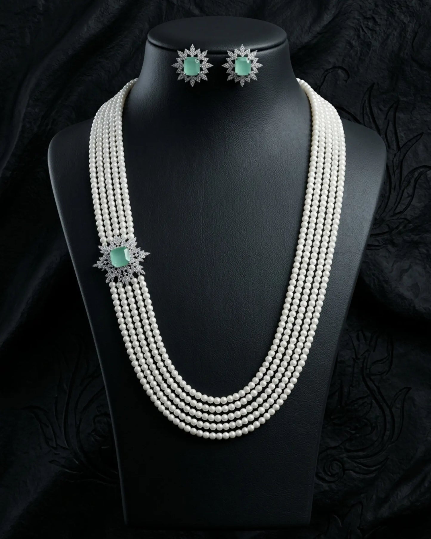 Vaibhav Pearl Mala Zestro
