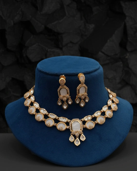 Vedhika Mother-of-Pearl Grace Set Zestro