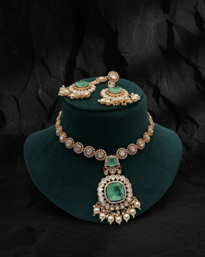 Yashvi Eternal Grace Set Zestro