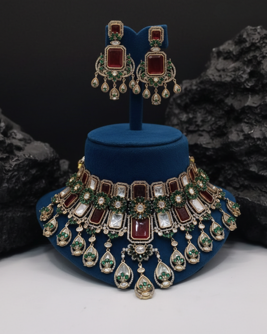 Zehan Moissanite Kundan Necklace Set