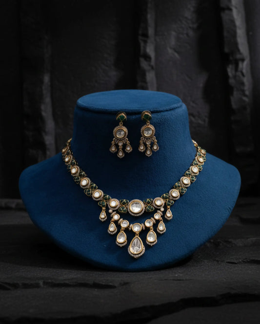 Zohra Kundan Grace Set Zestro