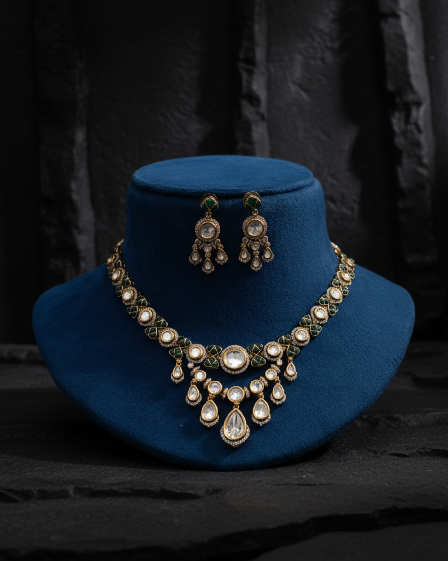 Zohra Kundan Grace Set