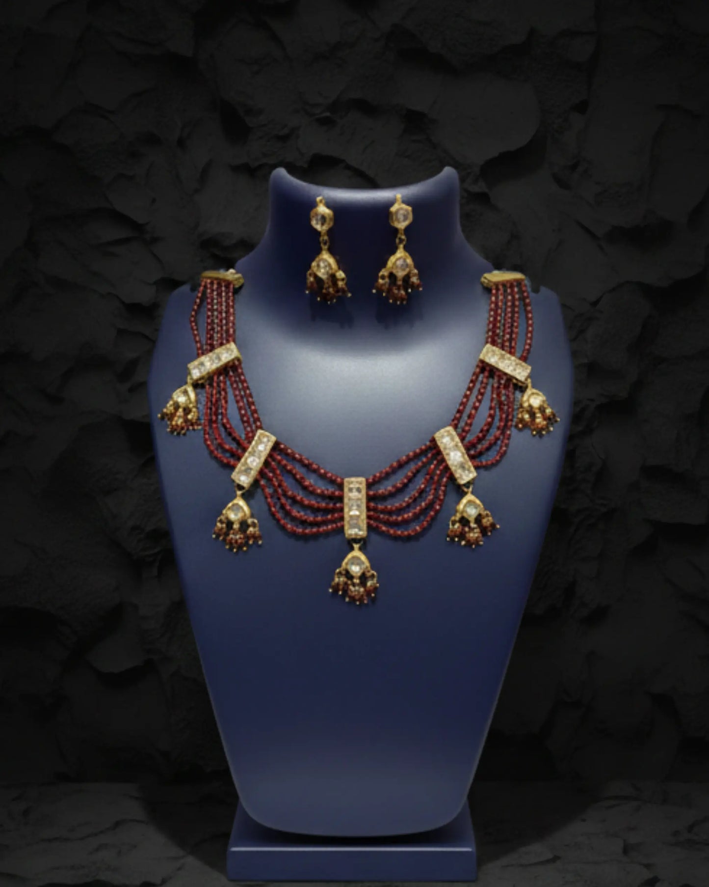 Aarohi Pearl Necklace Set Zestro