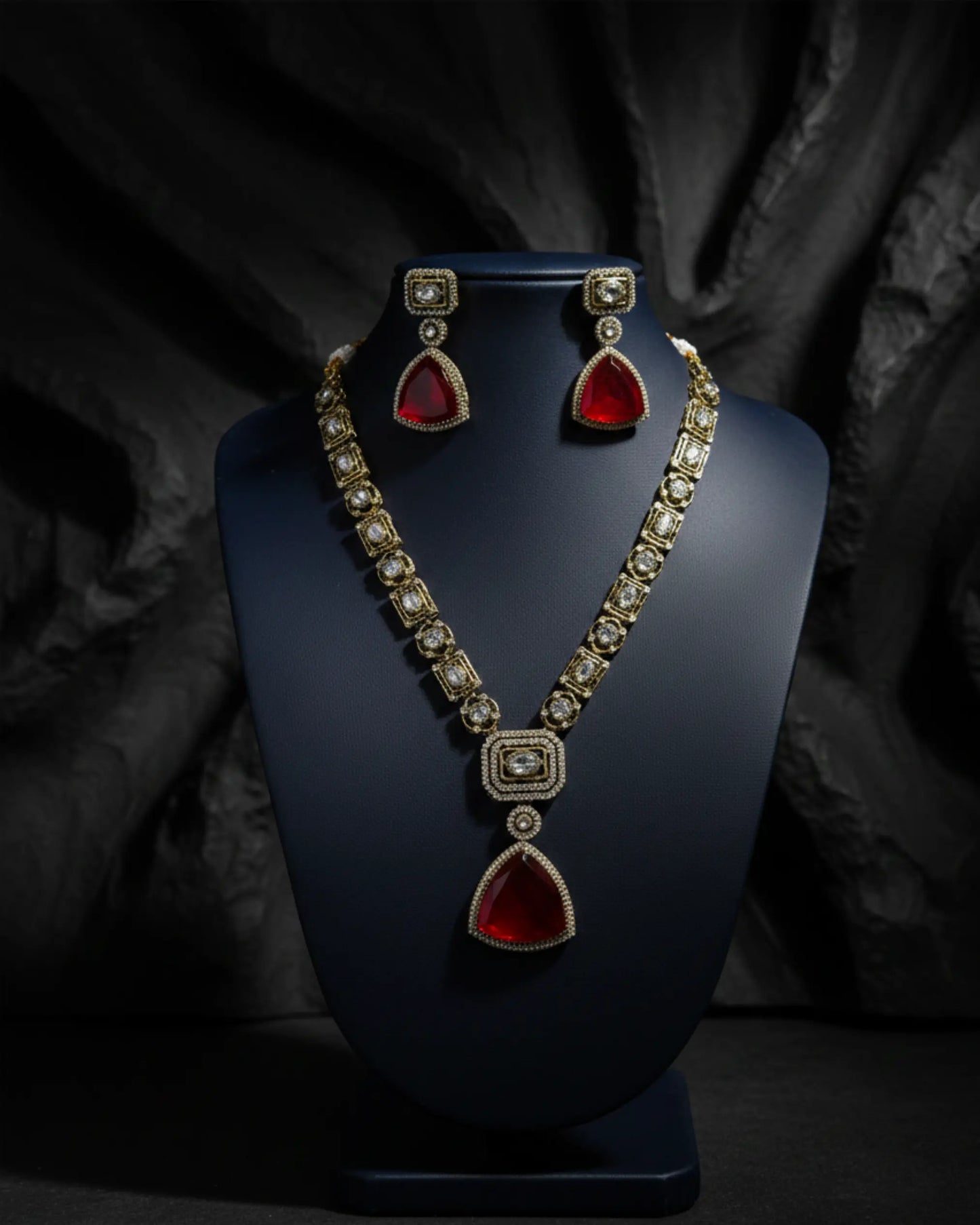 Elina Timeless Statement Set Zestro