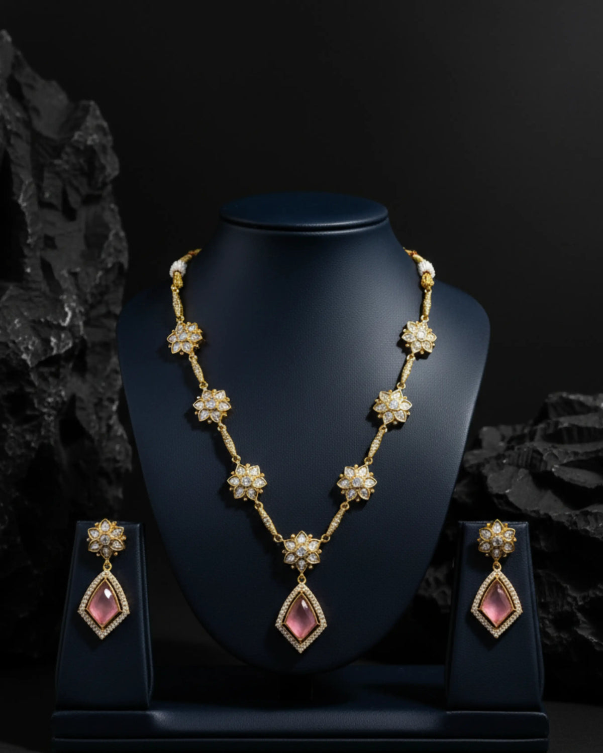 Iraa Floral Grace Necklace Set Zestro