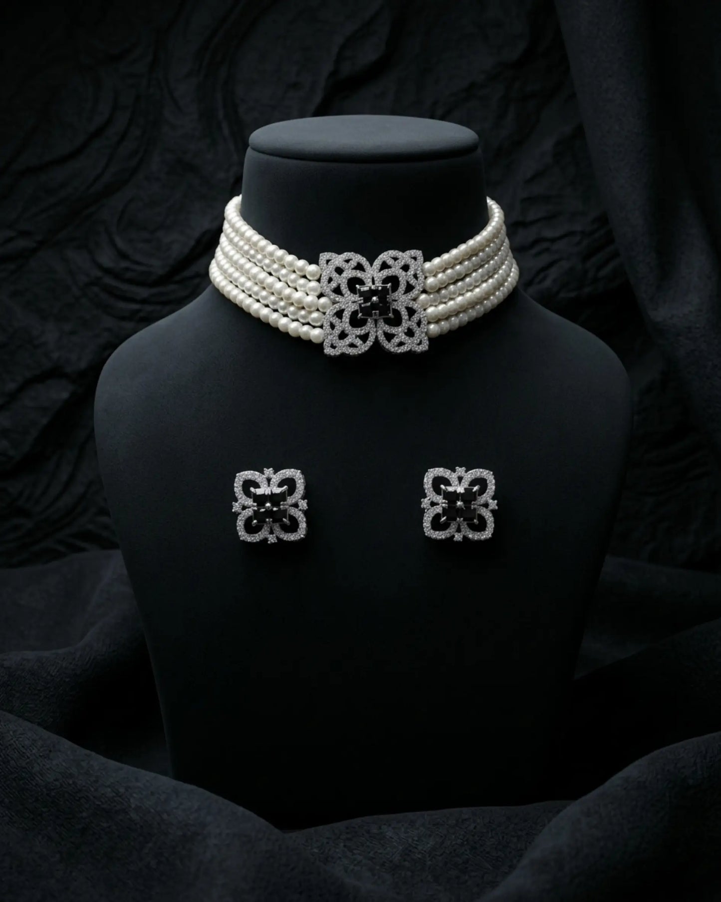 Trisha Pearl Choker Set Zestro