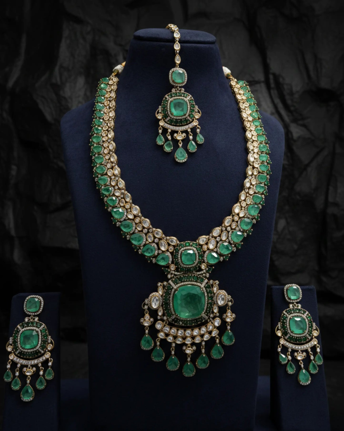 Zarika Royal Drop Set Zestro
