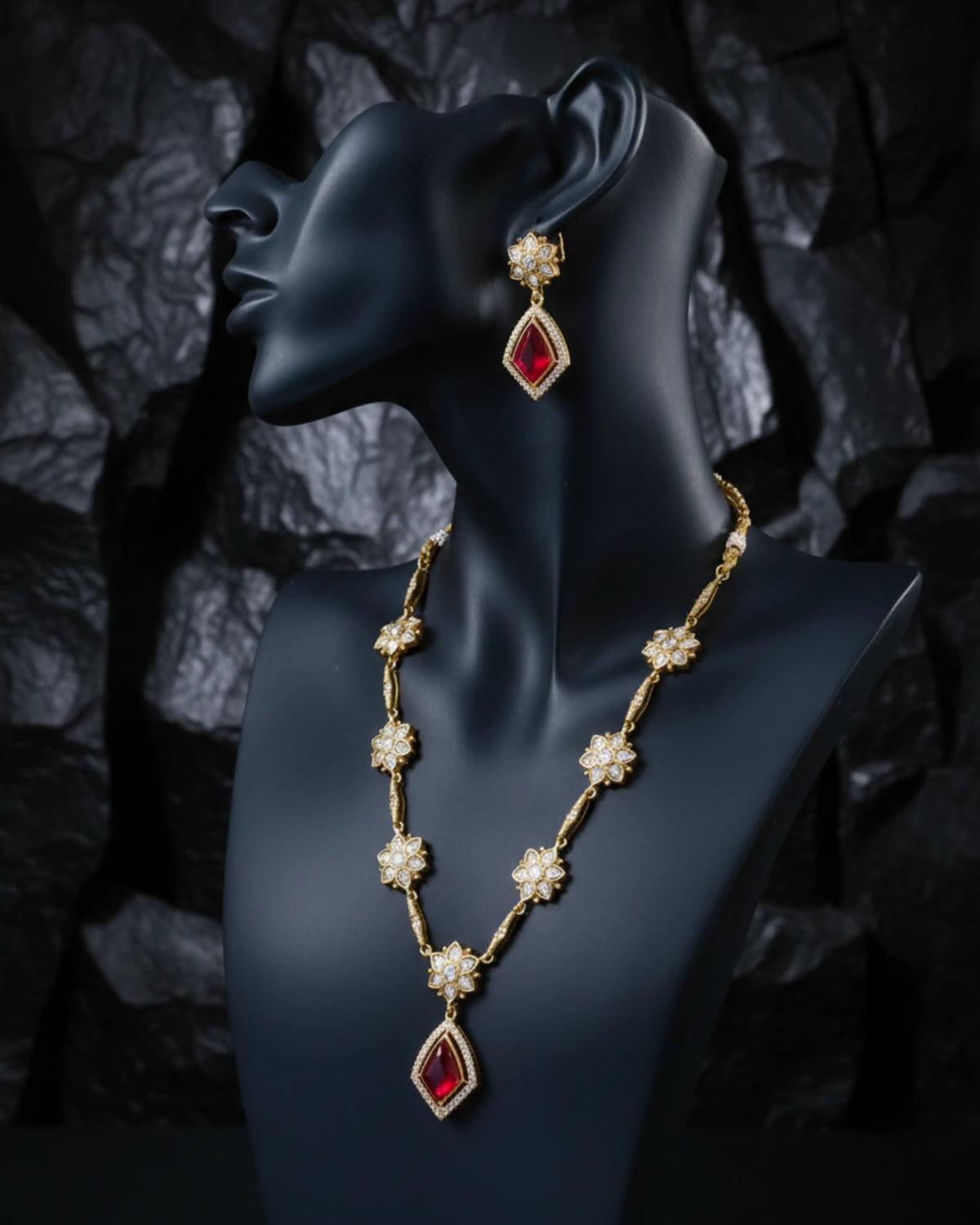 Iraa Floral Grace Necklace Set Zestro