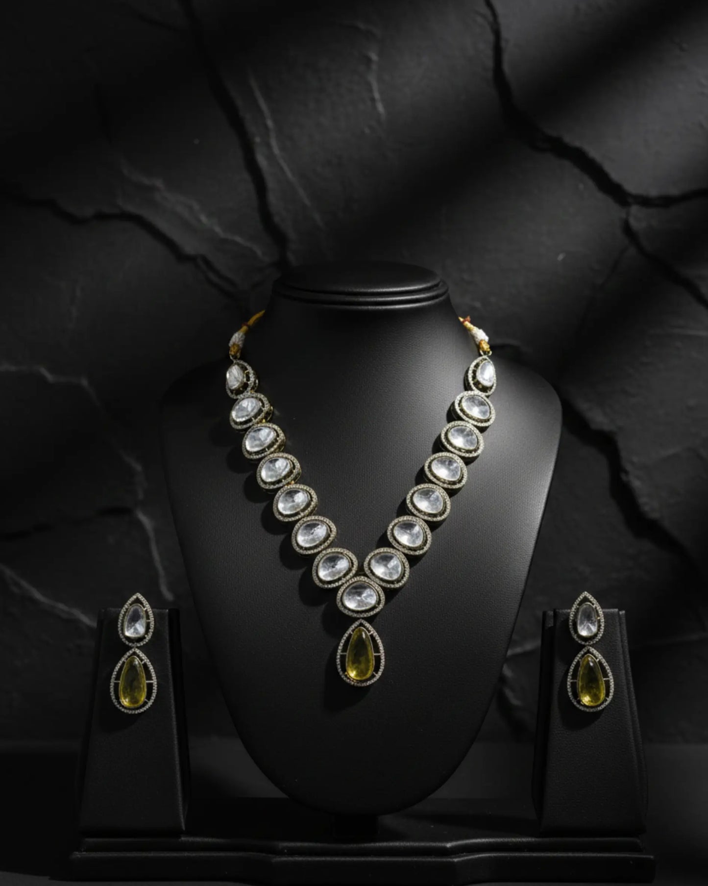 Prisha Uncut Kundan Imperial Set Zestro