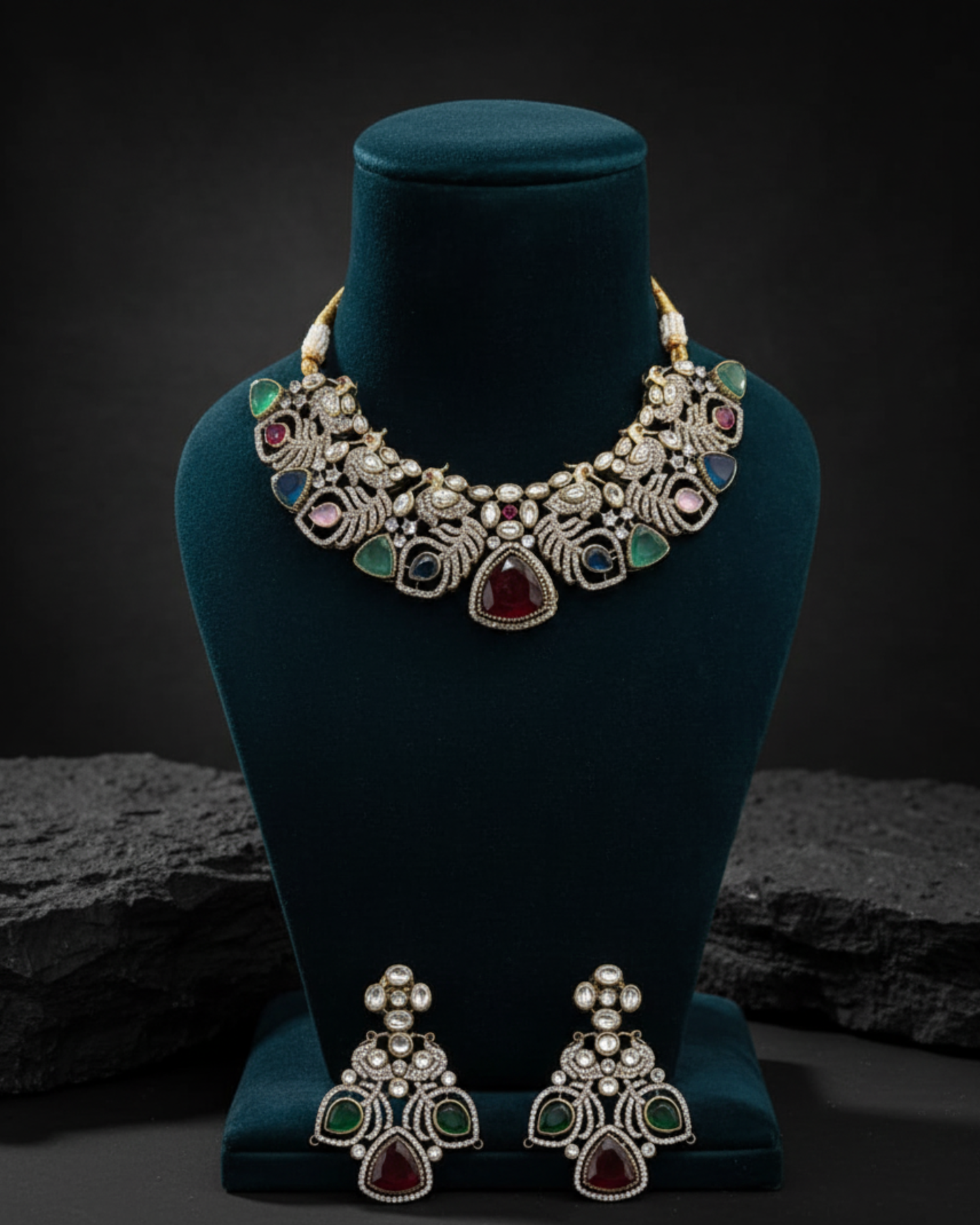 Vanshika Heirloom Set