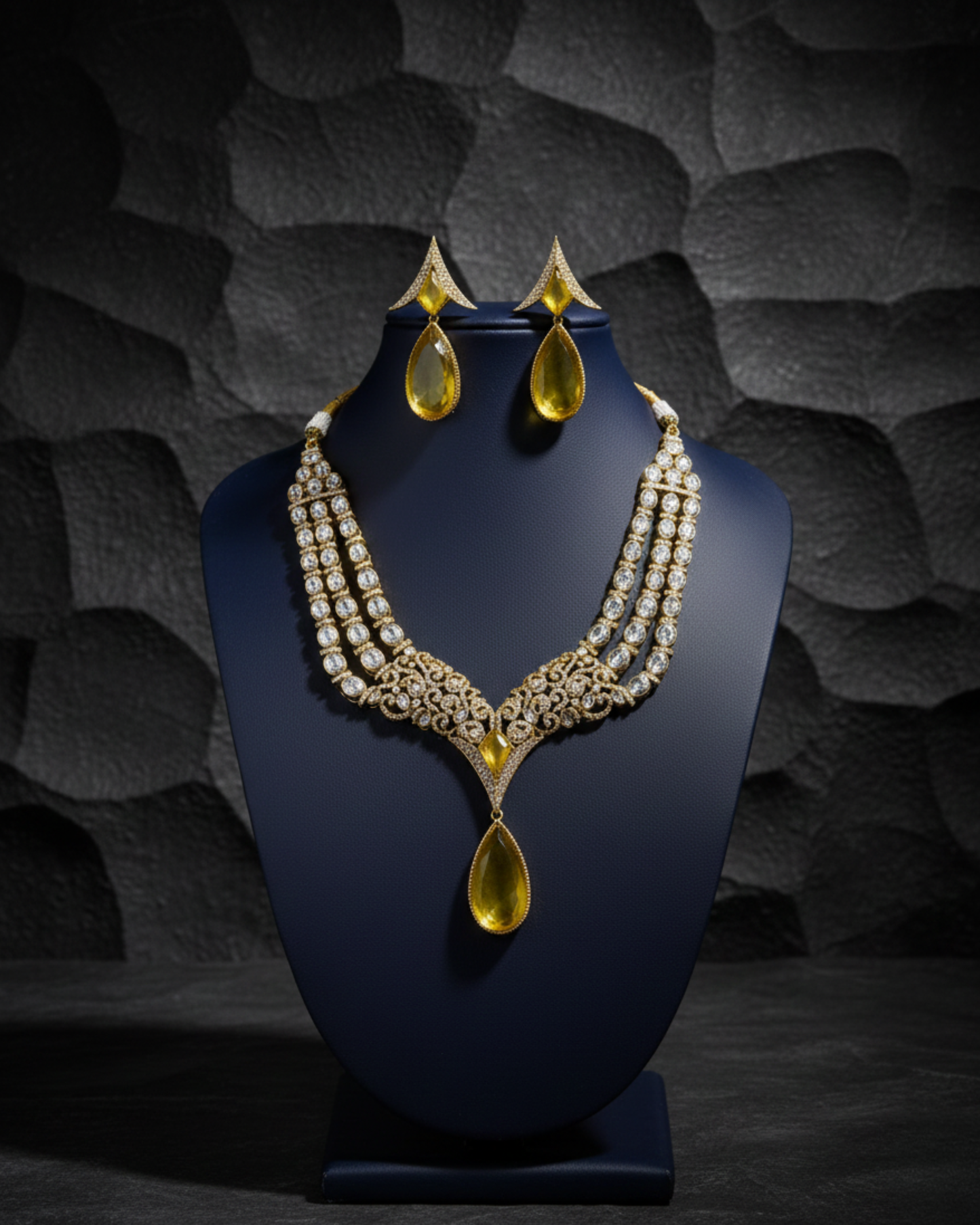 Noor Royale Necklace Set