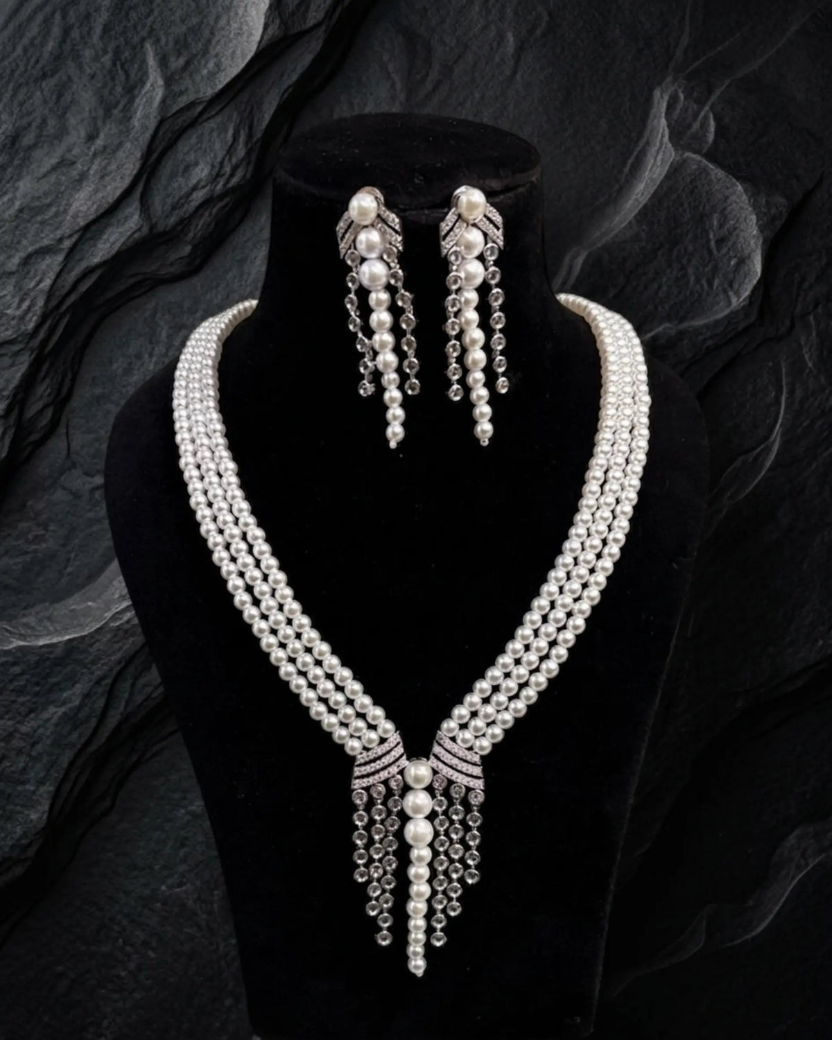 Adorn Pearl Cascade Set Zestro